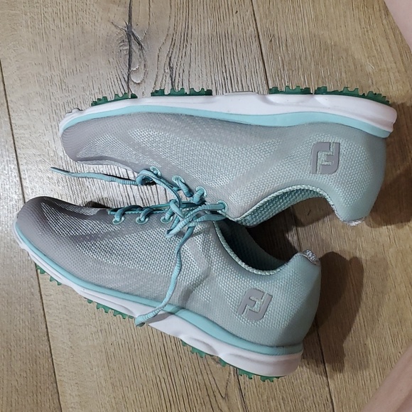 Foot Joy Golf Cleats - Picture 6 of 8